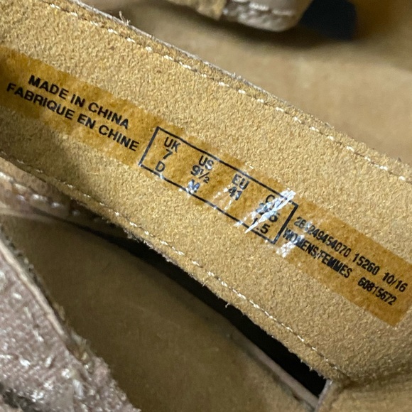 Clarks NWT Aisley Tulip Sand Wedge Sandals Nubuck Comfort Insole - Picture 5 of 9